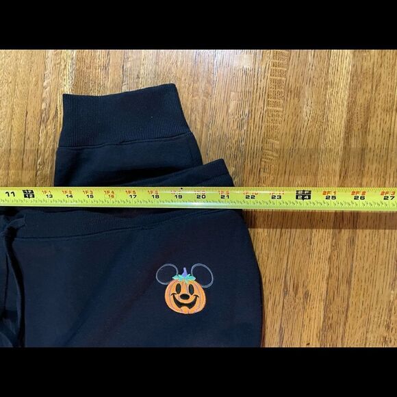DisneyParks Mickey Mouse Pumpkin Halloween Sweatpants Size 1XL NWT - Picture 13 of 14